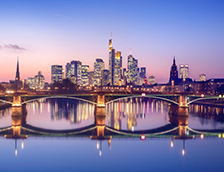 法兰克福老桥历史与现代的交融