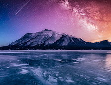 艾伯塔省亚伯拉罕湖冰封景象