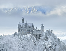 巴伐利亚州的瑰宝新天鹅堡
