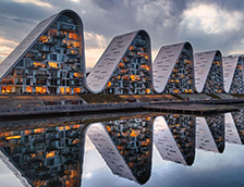 瓦埃勒混凝土中铸造的波浪住宅楼